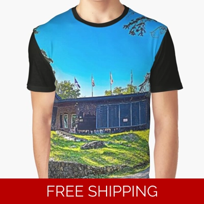 Le Studio Graphic T-Shirt Building 2020